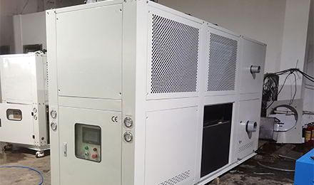 （風(fēng)冷螺桿式冷水機工作原理是什么）工業(yè)冷水機的主要規(guī)格參數(shù)有哪些？