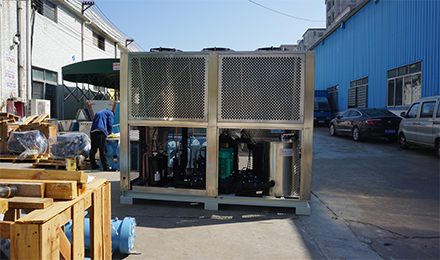 首次安裝冷水機(jī)需要注意什么？安裝工業(yè)冷水機(jī)注意事項(xiàng)有哪些？