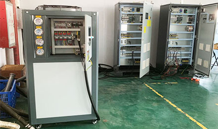 什么原因引起工業(yè)冷水機(jī)壓力過高的？