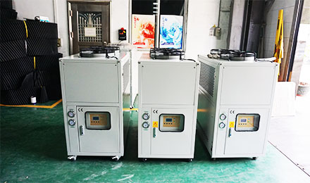 注塑行業(yè)冷水機(jī)組如何選型？