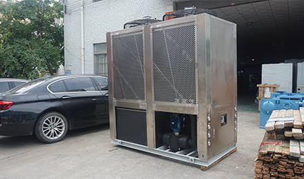 冷水機(jī)壓縮機(jī)出現(xiàn)結(jié)冰現(xiàn)象該如何進(jìn)行解決？
